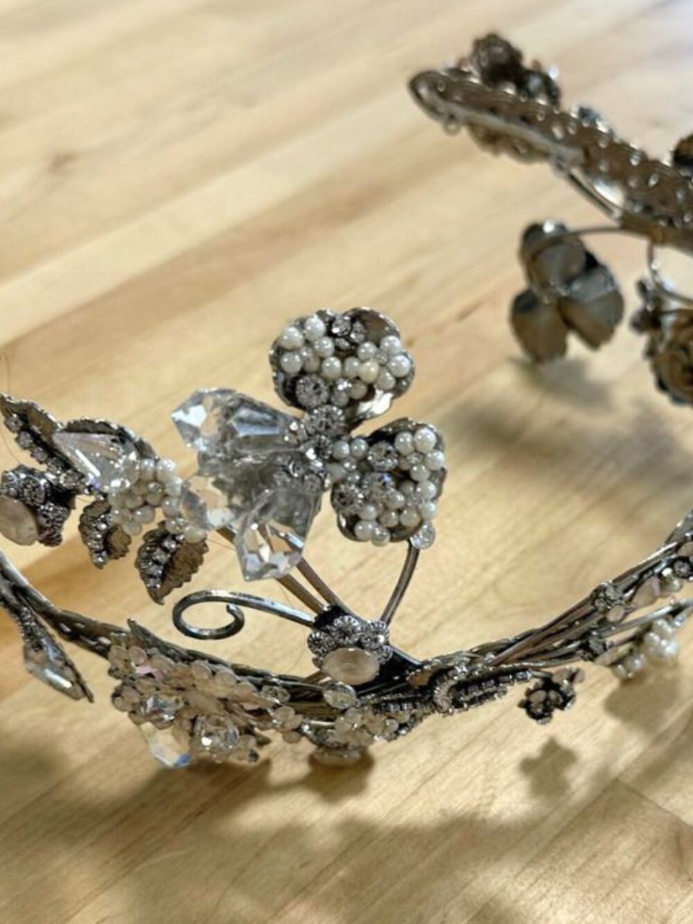 Maria Elena "April Showers" Bridal Headband Halo NWT - Picture 10 of 11